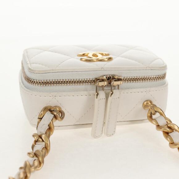 CHANEL Matelasse Chain Shoulder Bag Lamb Skin White Gold CC Auth bs31458SAV - Picture 7 of 16